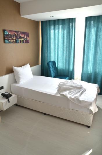 Kayislioglu Otel Μπουρντούρ Εξωτερικό φωτογραφία